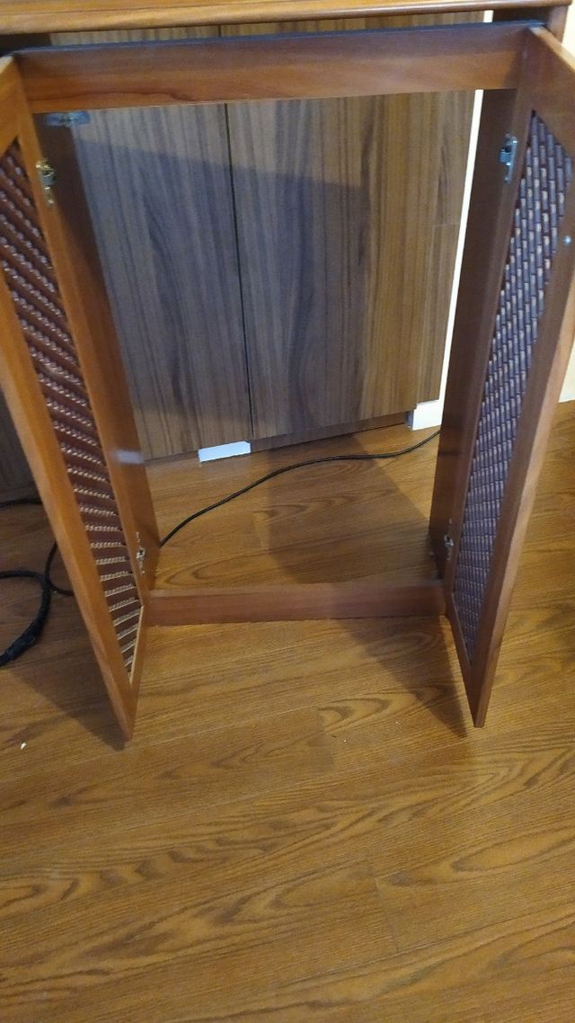 Mueble cubre radiador