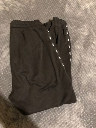 Chandal mujer pull\u0026amp;bear de segunda mano por 8 EUR en Lugo en WALLAPOP