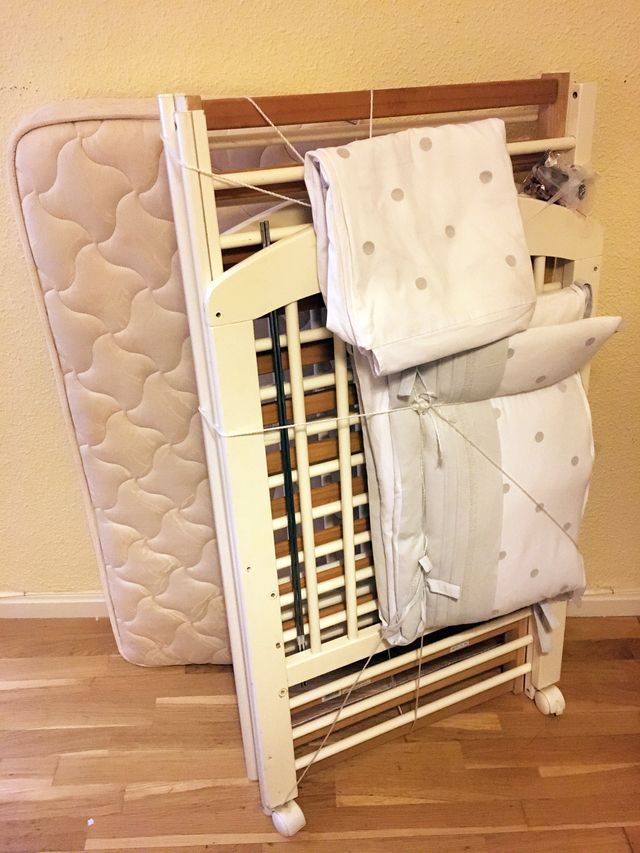 Cuna Bebé - 3 alturas + Colchón + Ropa de cuna