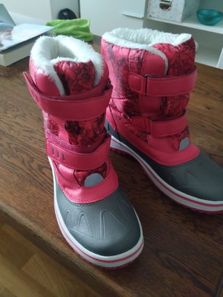 Botas para nieve Talla 36 de segunda mano por 12 EUR en Almansa en WALLAPOP