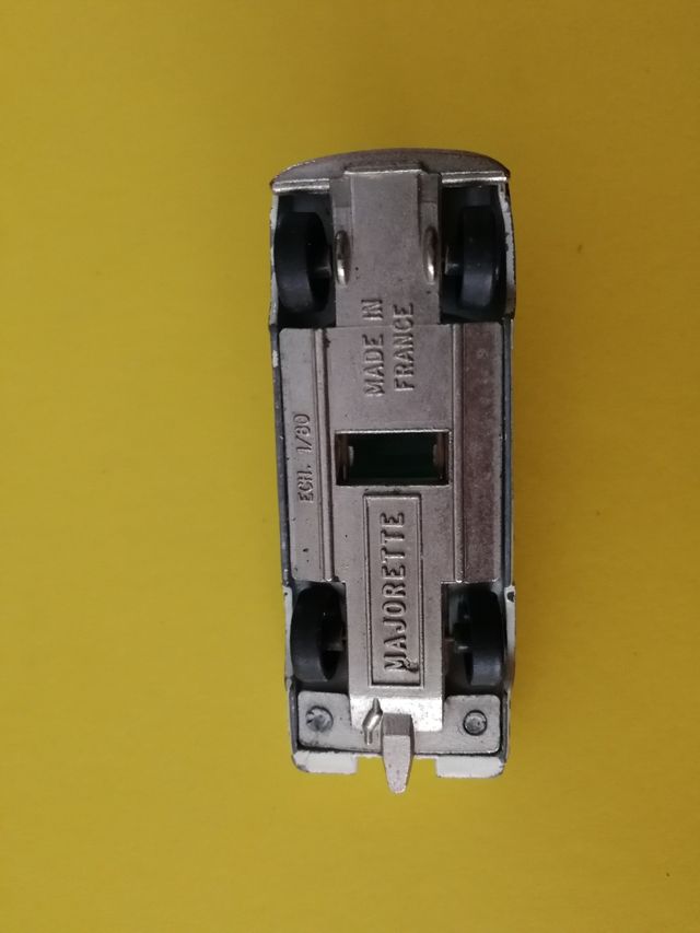 Coches metálicos años 80