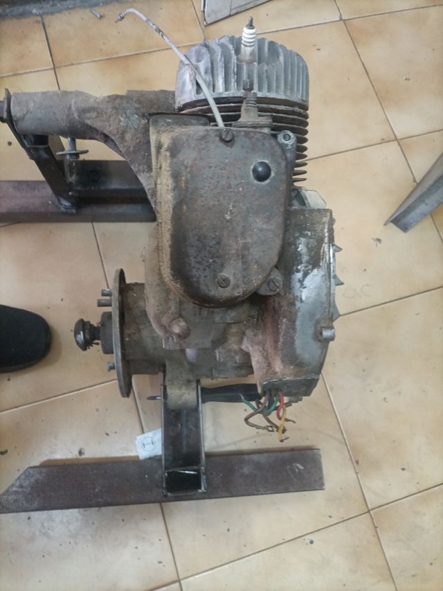 motor vespa 160 gt electrónic