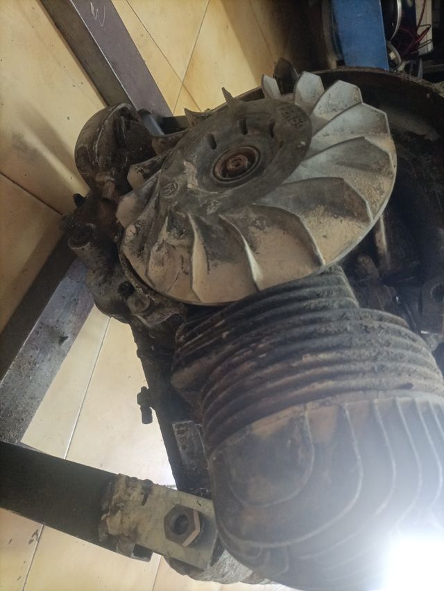 motor vespa 160 gt electrónic