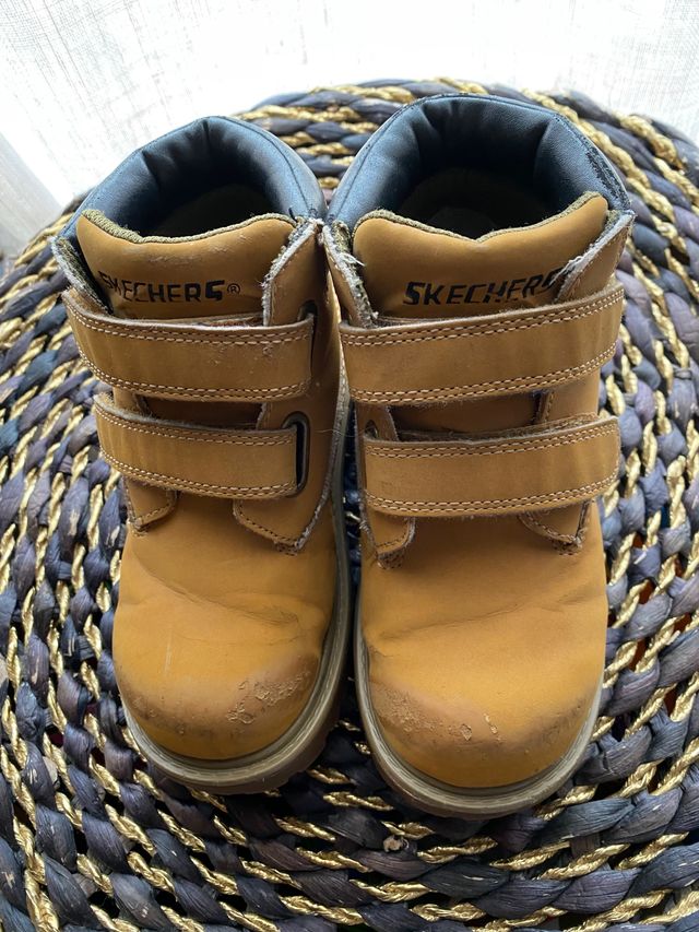 Botas Skechers niño talla 26
