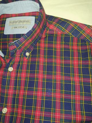 Dos camisas hombre Álvaro Moreno L de segunda mano por 15 EUR en Granada en  WALLAPOP