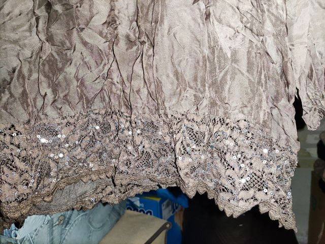 Diferentes camisetas semitransparentes