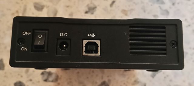 Disco duro externo 3,5" y 2 Tb - Intenso