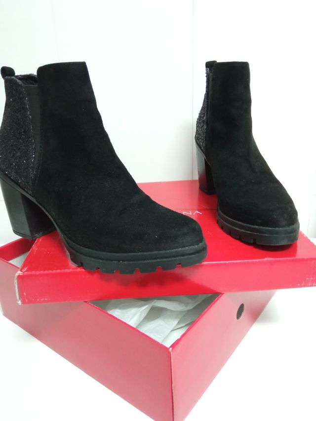 botines negros con brillantes