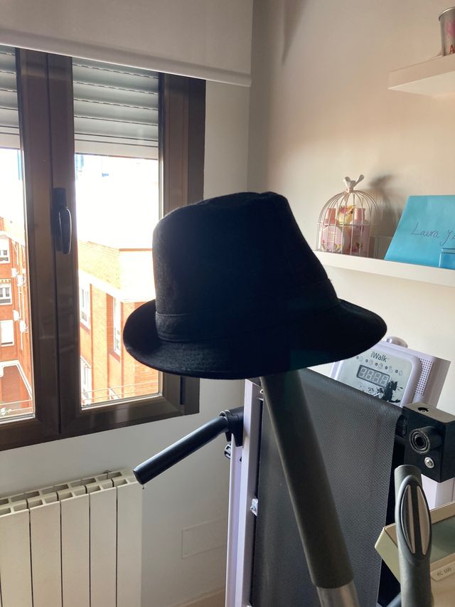 Sombrero negro de El Corte Inglés