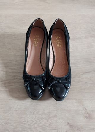 Zapatos mujer (talla 41) sin usar de segunda mano por 7 EUR en El Puerto de  Santa María en WALLAPOP