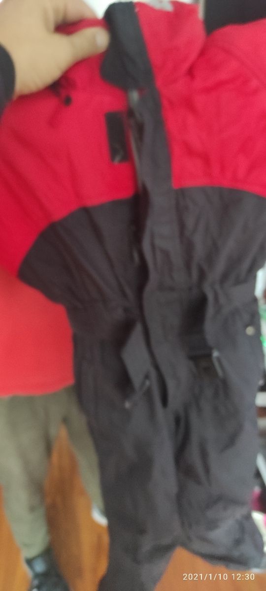 MONO ESQUÍ Y BOTAS MONTAÑA NIÑO