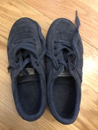 Zapatillas el ganso azul marino de segunda mano por 20 EUR en Madrid en  WALLAPOP