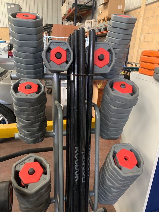 Set body pump reebok de segunda mano por 90 € en Colmenar Viejo en WALLAPOP