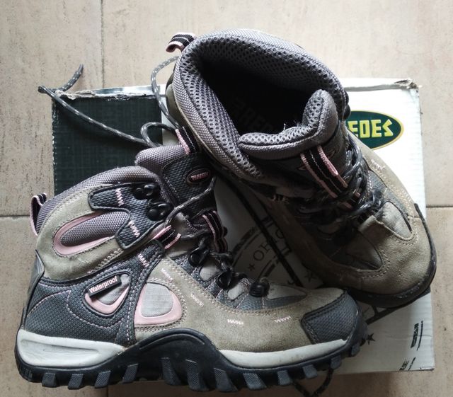 Botas montaña Paredes