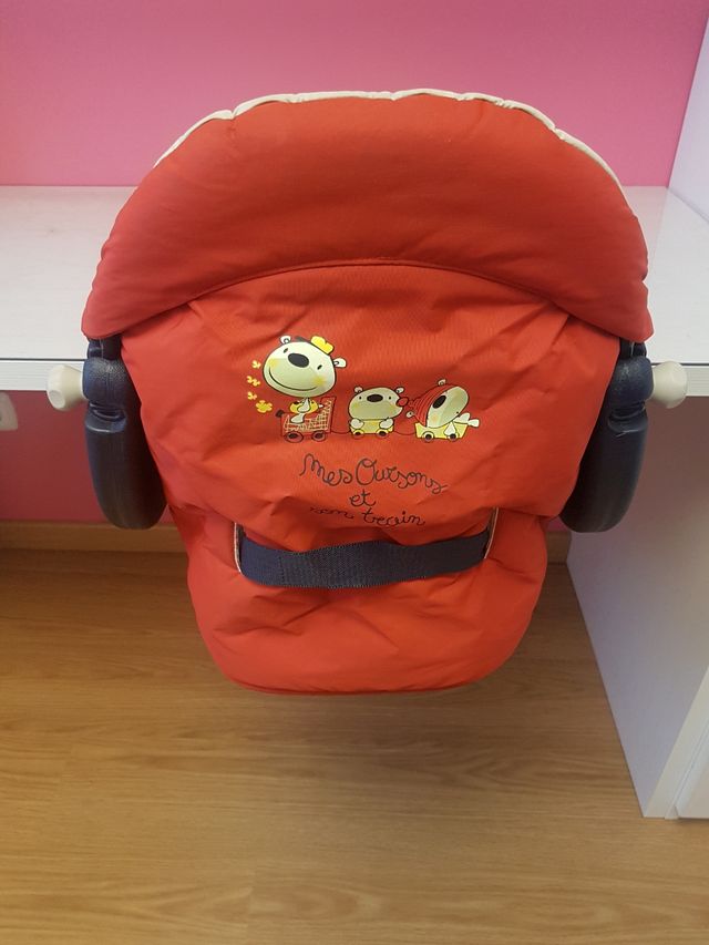 Trona portátil de viaje.