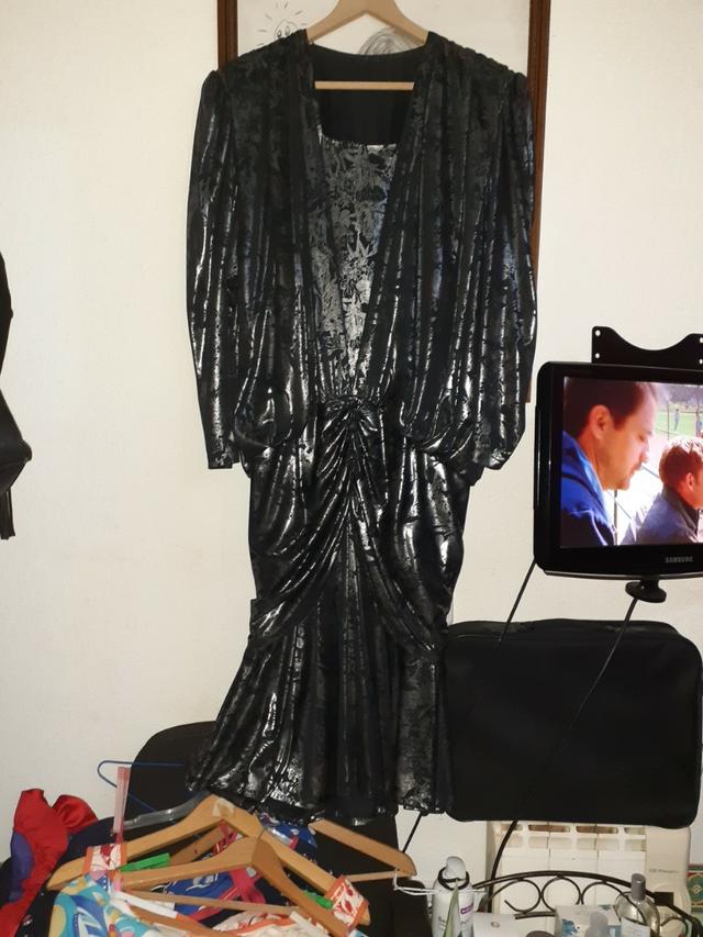 vestido negro y plata largo