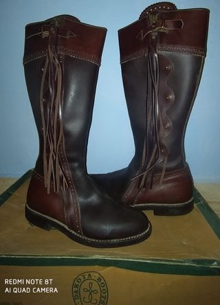 Botas equitación Valverde del Camino de segunda mano por 80 EUR en Tobarra  en WALLAPOP