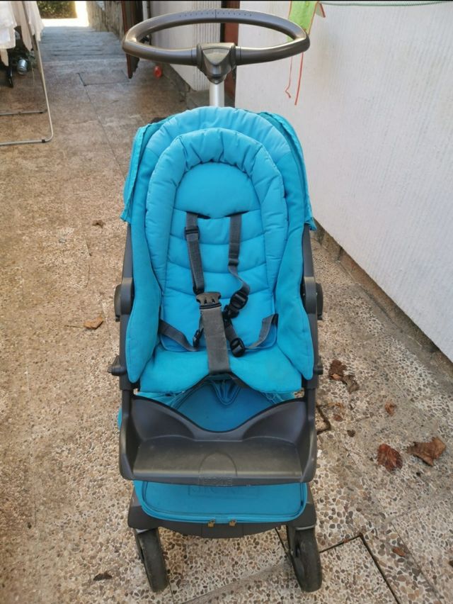 capazo y silla de paseo marca Stokke