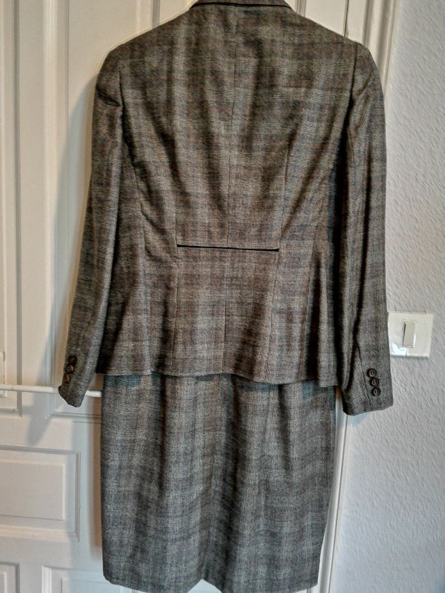 Traje de chaqueta. cuadros príncipe de galés.