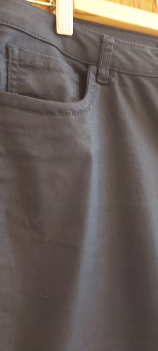 Pantalon recto encerado Elogy corte ingles de segunda mano por 15 EUR en  Tangel en WALLAPOP