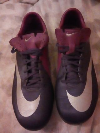 botas marca nike