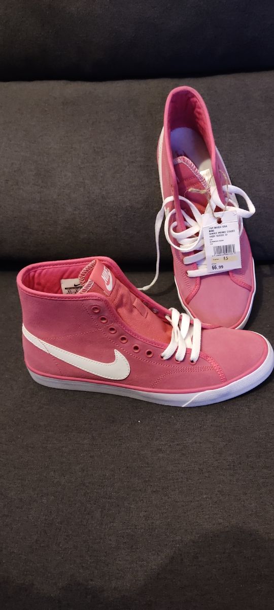 Penetrar psicología celebracion Sneakers tipo converse-Nike, chica T40 nuevas de segunda mano por 40 € en Valladolid en WALLAPOP Penetrar psicología celebracion Sneakers tipo converse-Nike, chica T40 nuevas de segunda mano por 40 € en Valladolid en WALLAPOP