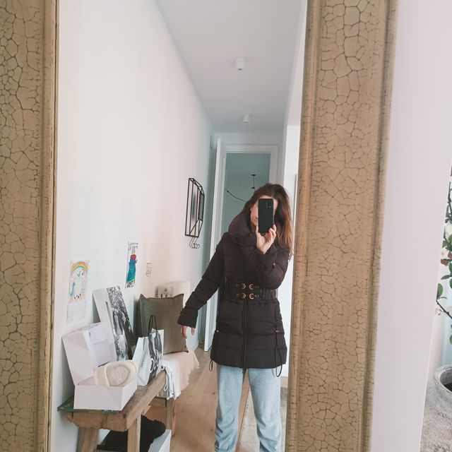 Plumifero marrón de pluma. Marca PHARD