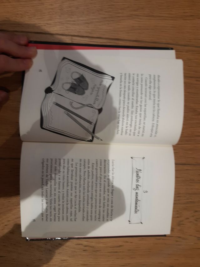 Pack un libro zapatillas Rojas y libro secreto