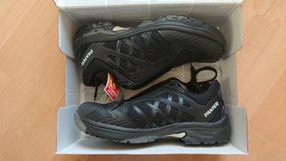 BOTAS DE SEGURIDAD PANTER ARGOS S1P 44 NEGRAS de segunda mano por 45 EUR en  Barcelona en WALLAPOP