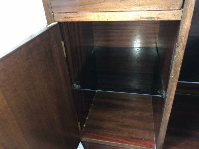 MUEBLE SALON COLOR CAOBA de segunda mano por 45 € en Sevilla en WALLAPOP