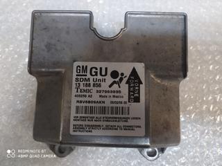 centralita airbag opel Zafira B  13188856