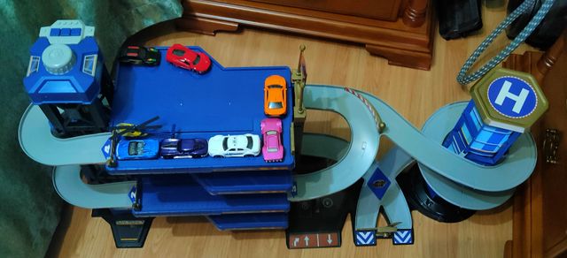 Fast Lane parking garage