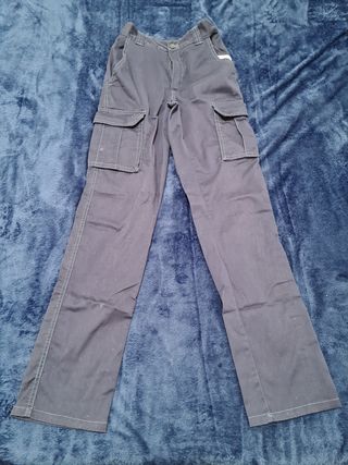 PANTALÓN TRABAJO MUJER de segunda mano por 5 EUR en Mejorada del Campo en  WALLAPOP