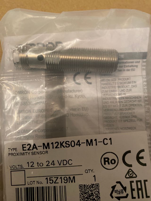 Sensor inductivo omron E2A-M12KS04-M1C1
