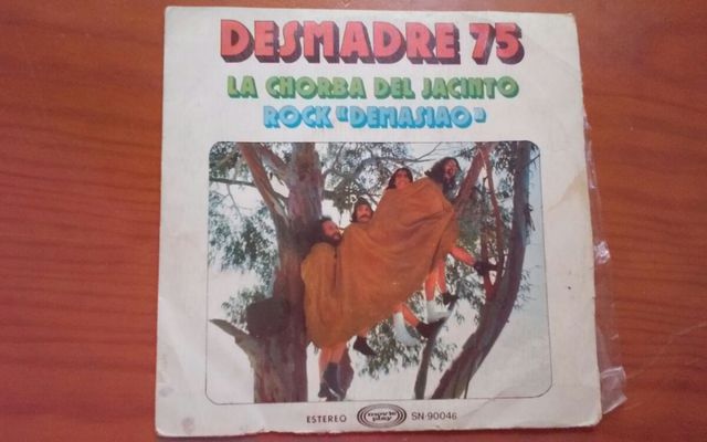 SINGLES DE VINILO. (3 singles 5 euros)