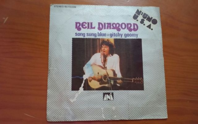 SINGLES DE VINILO. (3 singles 5 euros)