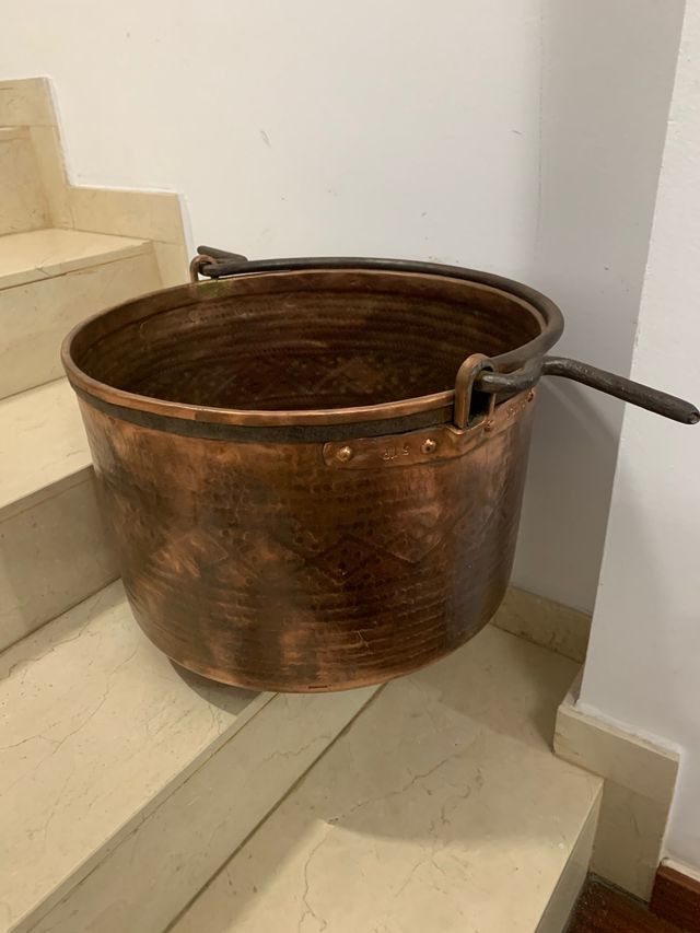 Caldero de bronce