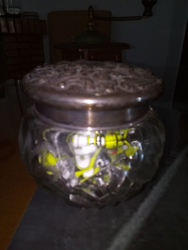 LOTE DE 2 BOMBONERAS ANTIGUAS