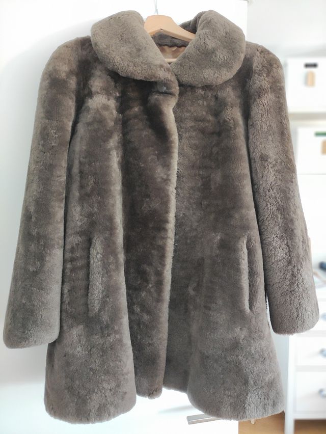 abrigo corto como de pelo