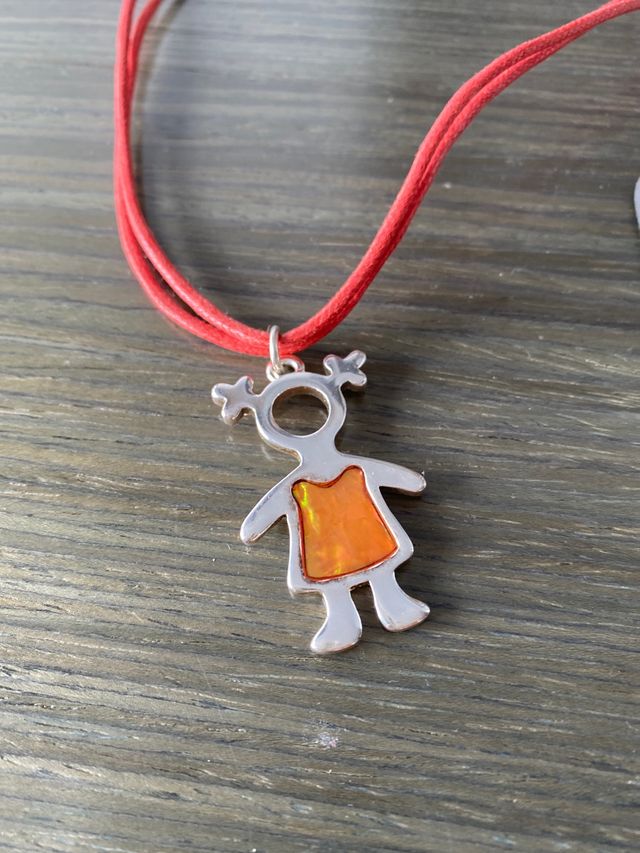 Colgante a juego con pendientes nuevos