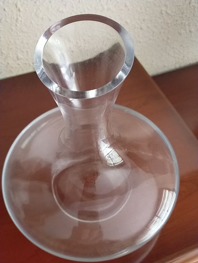 Cristalería completa. Regalo decantador de vino