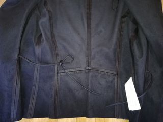 Chaqueta negra mujer Zara de segunda mano por 14 EUR en Zamora en WALLAPOP