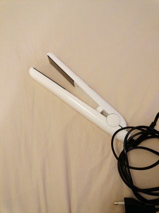 Plancha de pelo PICHARA GROUP de segunda mano por 10 EUR en Las Rozas de  Madrid en WALLAPOP