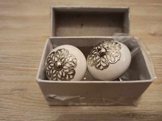 Tiradores-pomos de cerámica