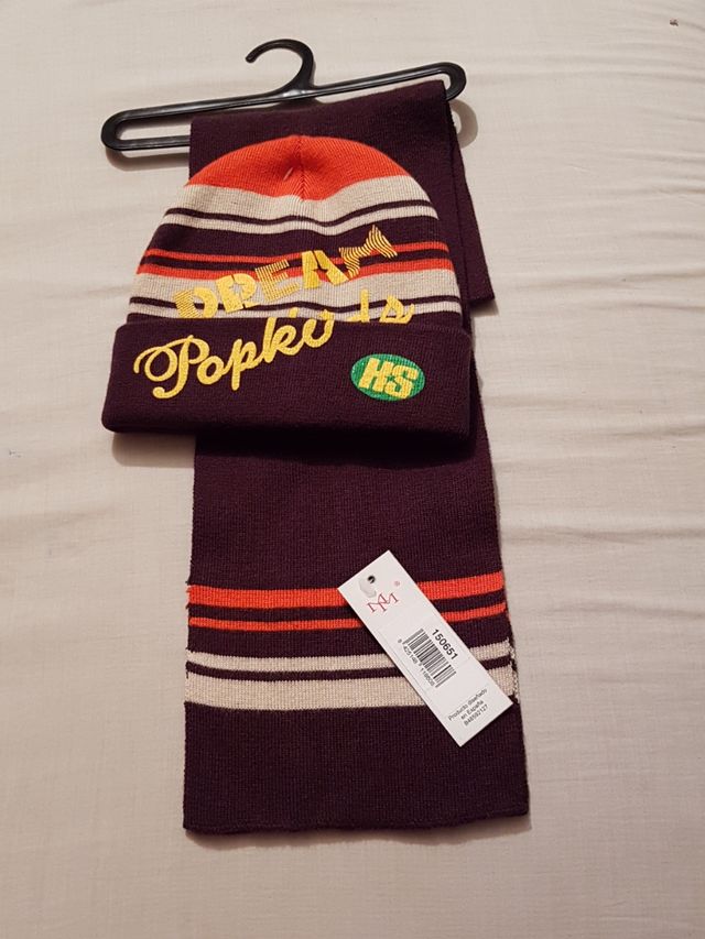 NUEVO conjunto gorro y bufanda niño.