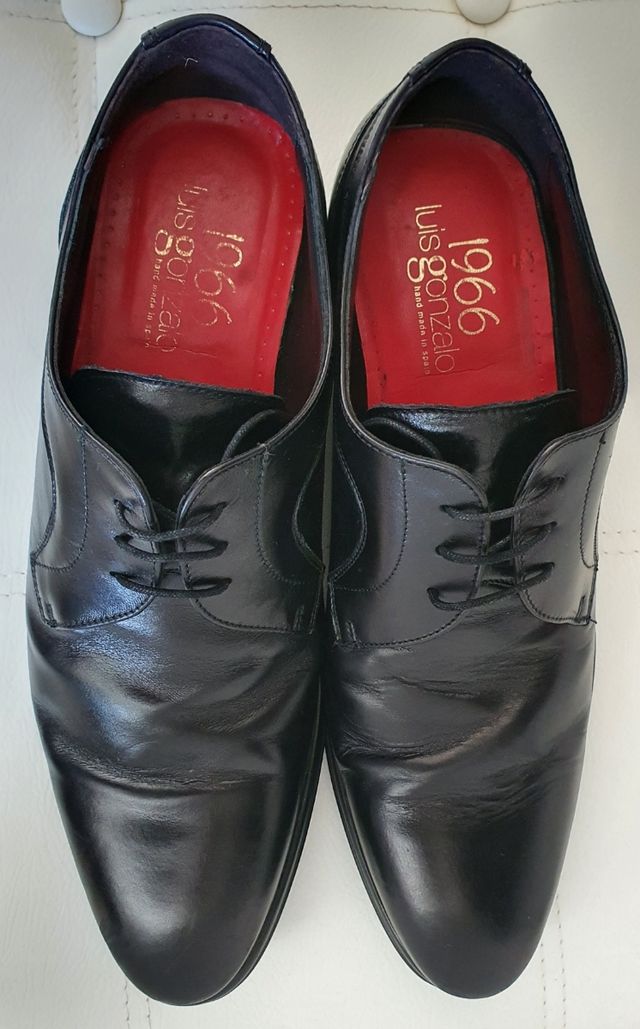 Zapatos color negro Luis Gonzalo