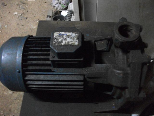 MOTOR DE SACAR AGUA TRIFASICO