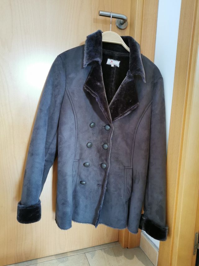 chaqueta ante gris