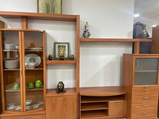 MUEBLE DE COMEDOR de segunda mano por 180 € en Terrassa en WALLAPOP