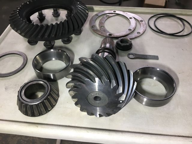 PIÑON Y CORONA DE BMW RELACION:2'56 (188)